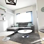 Glabur - The Cozy 2 Bdr - City, Free Parking & Wifi, Welcomes You!!! Апартаменты *